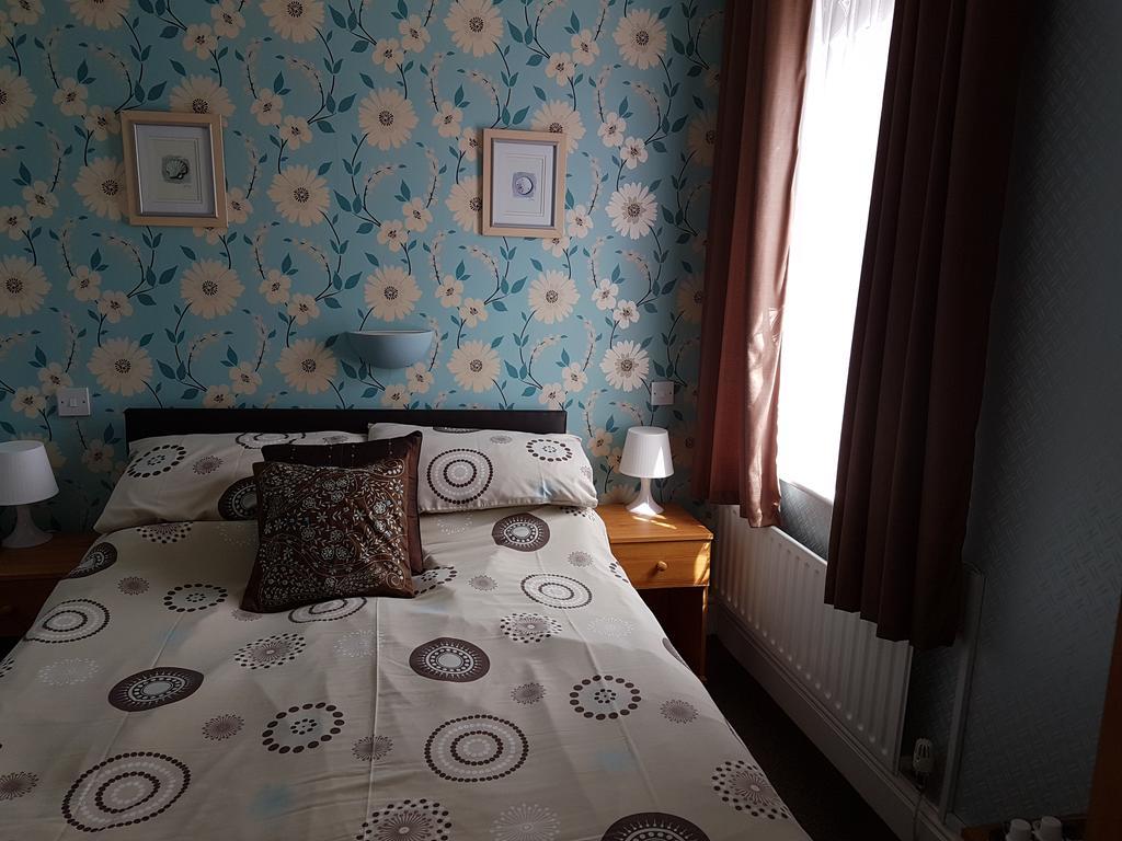 Kings Court Families & Couples Bed & Breakfast Blackpool Dış mekan fotoğraf