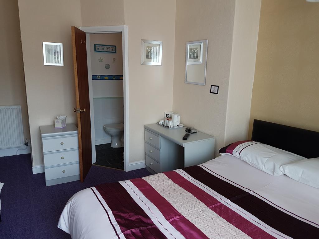 Kings Court Families & Couples Bed & Breakfast Blackpool Dış mekan fotoğraf