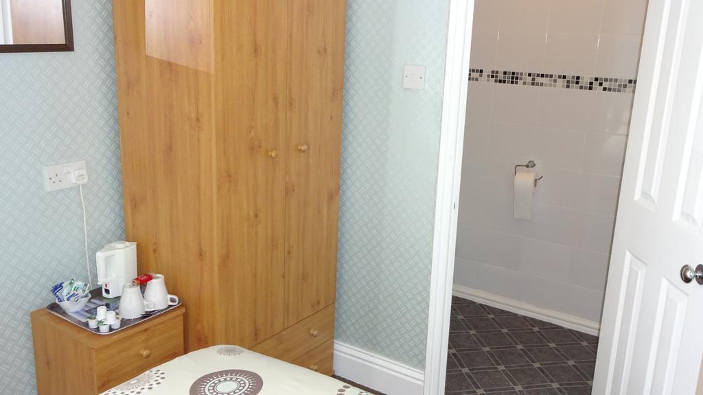 Kings Court Families & Couples Bed & Breakfast Blackpool Dış mekan fotoğraf