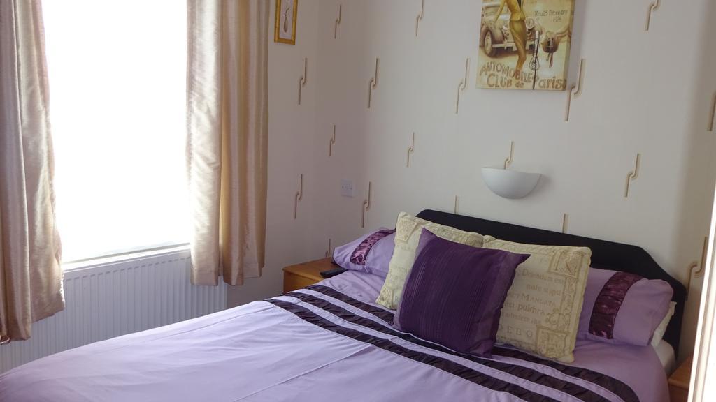Kings Court Families & Couples Bed & Breakfast Blackpool Dış mekan fotoğraf