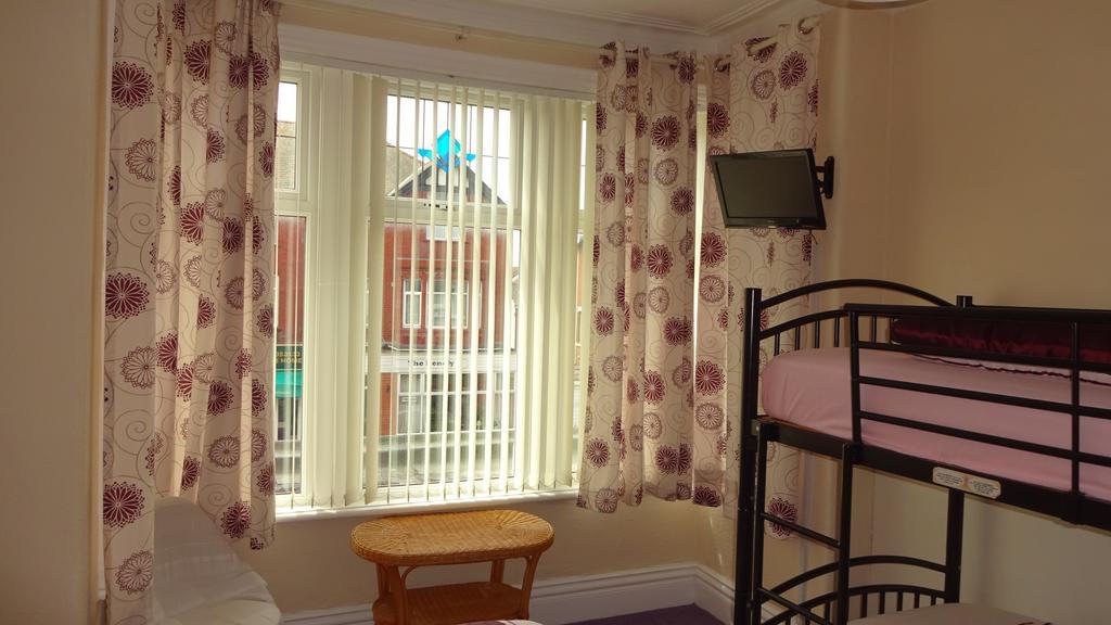 Kings Court Families & Couples Bed & Breakfast Blackpool Dış mekan fotoğraf