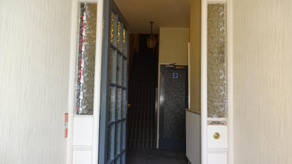 Kings Court Families & Couples Bed & Breakfast Blackpool Dış mekan fotoğraf