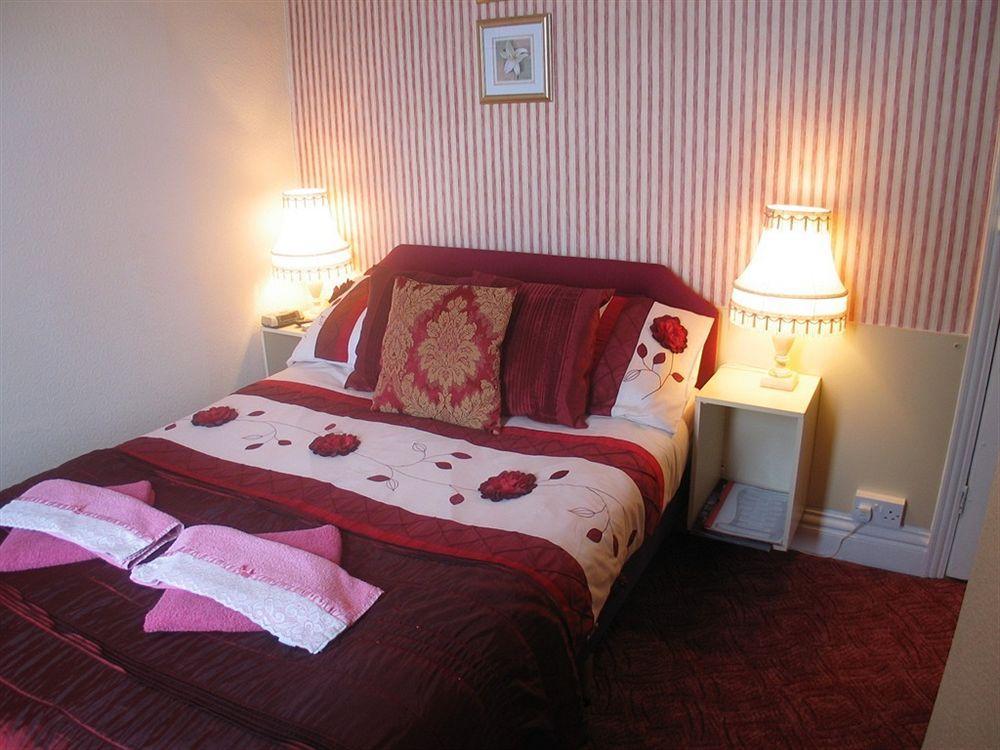 Kings Court Families & Couples Bed & Breakfast Blackpool Dış mekan fotoğraf