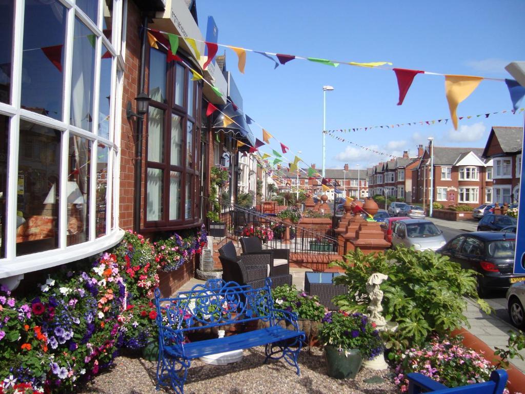 Kings Court Families & Couples Bed & Breakfast Blackpool Dış mekan fotoğraf