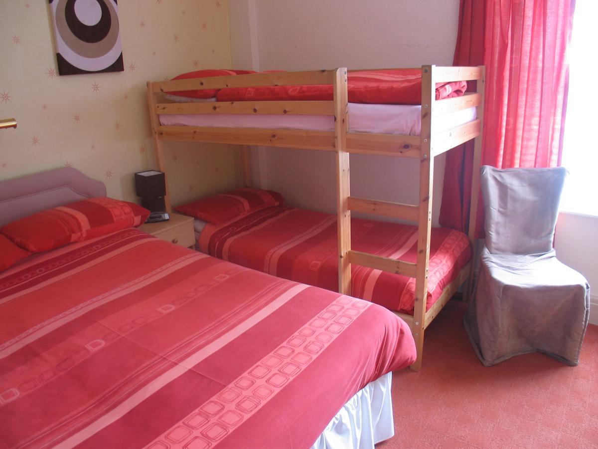 Kings Court Families & Couples Bed & Breakfast Blackpool Dış mekan fotoğraf